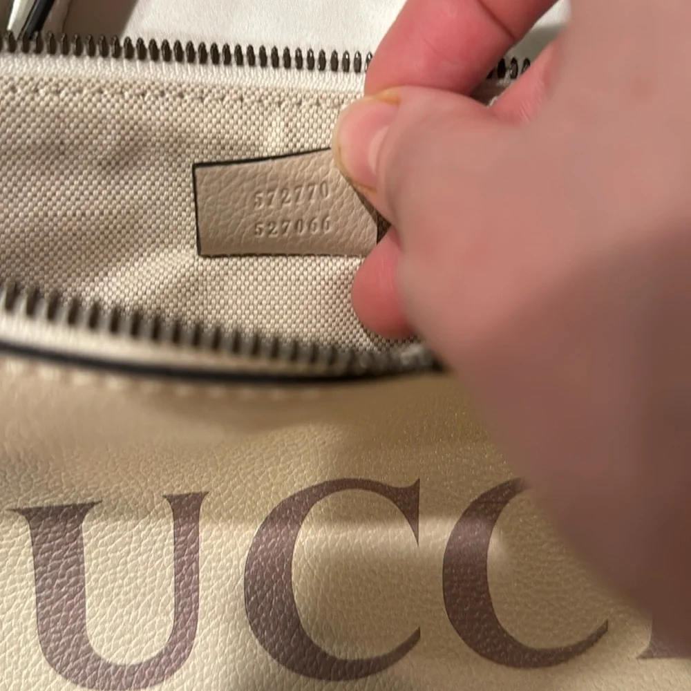 Gucci off-white clutch wristlet - Picture 4 of 9